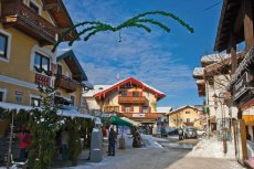Winterliches Ruhpolding (© World travel images-fotolia.com)