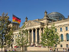 Reichstag in Berlin (© www.citysam.de-fotolia.com)